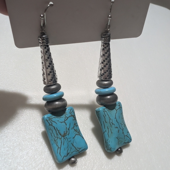 🛍️4 For $15🛍️ Vintage Turquoise Dangle Earrings with Textured Accents - Picture 2 of 12